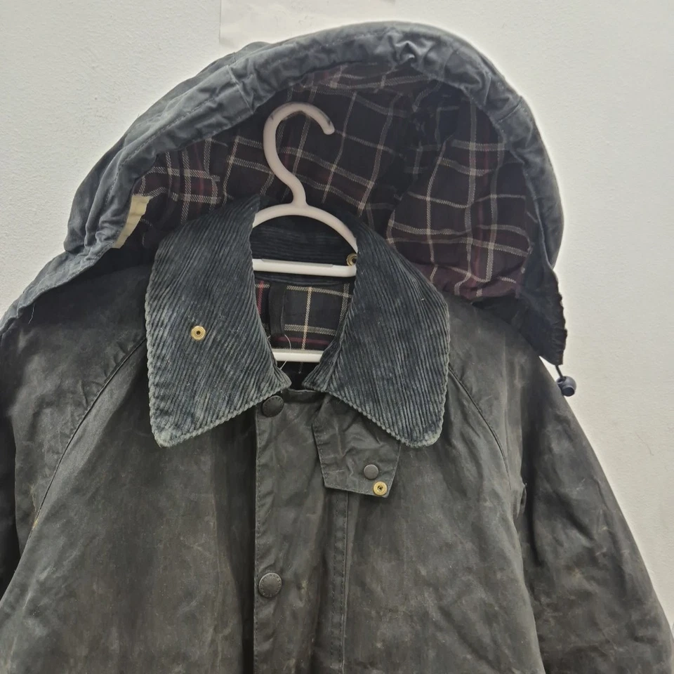 Chaqueta gabardina larga impermeable de cera Burghley Barbour Vintage A170 C36 Foto 2 de 4