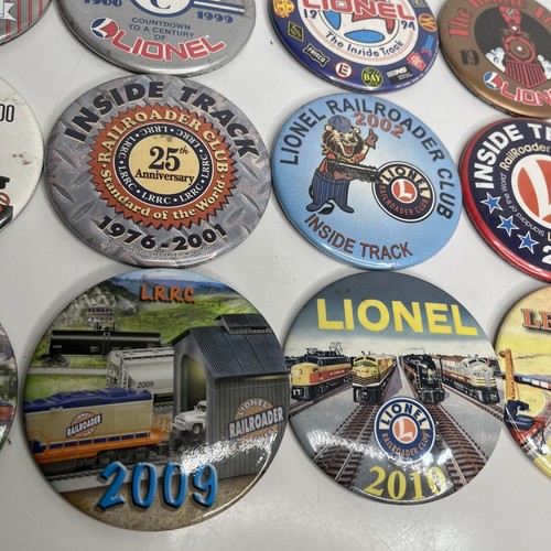 VTG Lot of 32 LIONEL TRAINS Inside Track Railroader Club Button Pins 1983-2013 - Picture 4 of 18