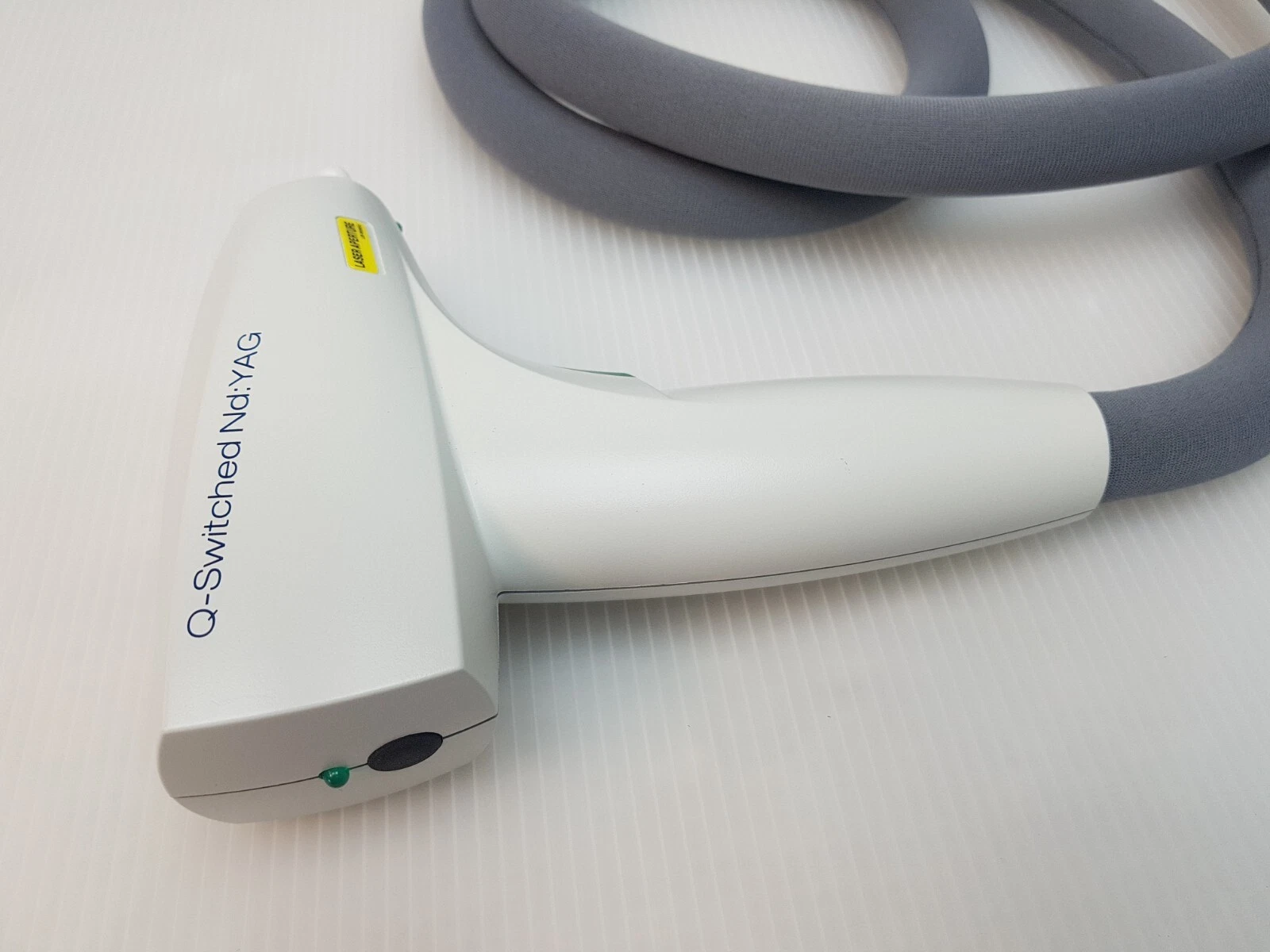 Q-Switched Nd:YAG handpiece body and aperture end, Lumenis M22