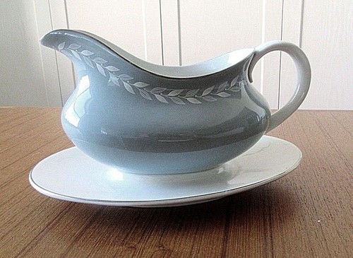 Mid-Century Royal Doulton Aegean TC 1015 Gravy Boat w/Attached Underplate EXLNT! - Picture 2 of 4