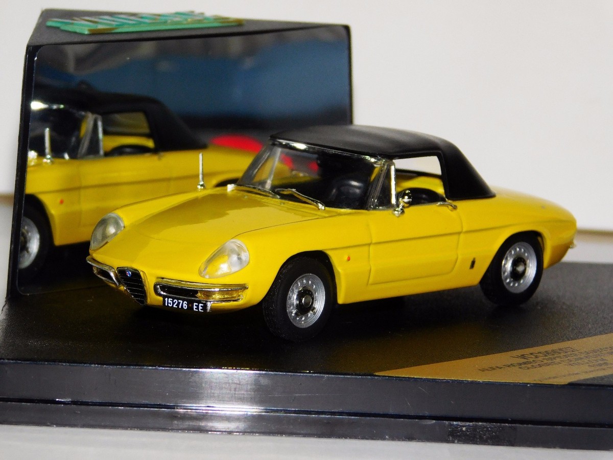 ALFA ROMEO SPIDER DUETTO CLOSED CONVERTIBLE YELLOW 1968 VITESSE
