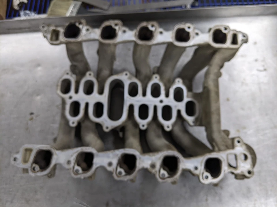 Colector de admisión superior para 03-04 Ford F-250 Super Duty 6.8 2C3E9424AA Foto 4 de 4