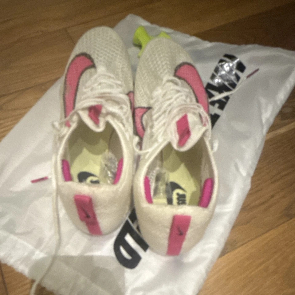 Nike White & Pink Superfly Elite - Image 3 of 3