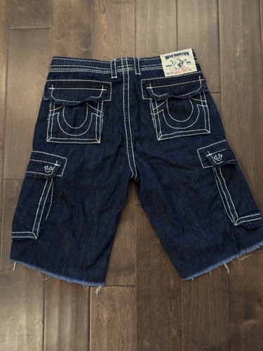 True Religion Cargo Jean Shorts Men 32X13 Blue Denim Pocket Flap Baggy Y2K Jorts - Picture 8 of 11