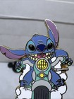 DLR 2005 GWP All Roads Lead Happiest Homecoming Stitch Motorcycle Pin 40770 — photo 4