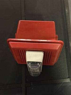 EST Edwards 757-7A-RS70 Integrity Wall-Mount Speaker Strobe Red