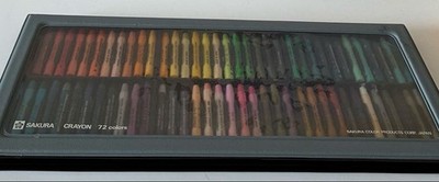 Sakura Crayons 72 colors #3f5eec