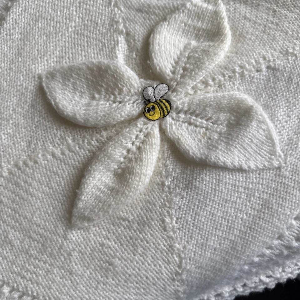 Hand Knitted and crocheted edge Leaves Baby Blanket Shawl Coverlet Cream 64x48 “ - image 2 of 4