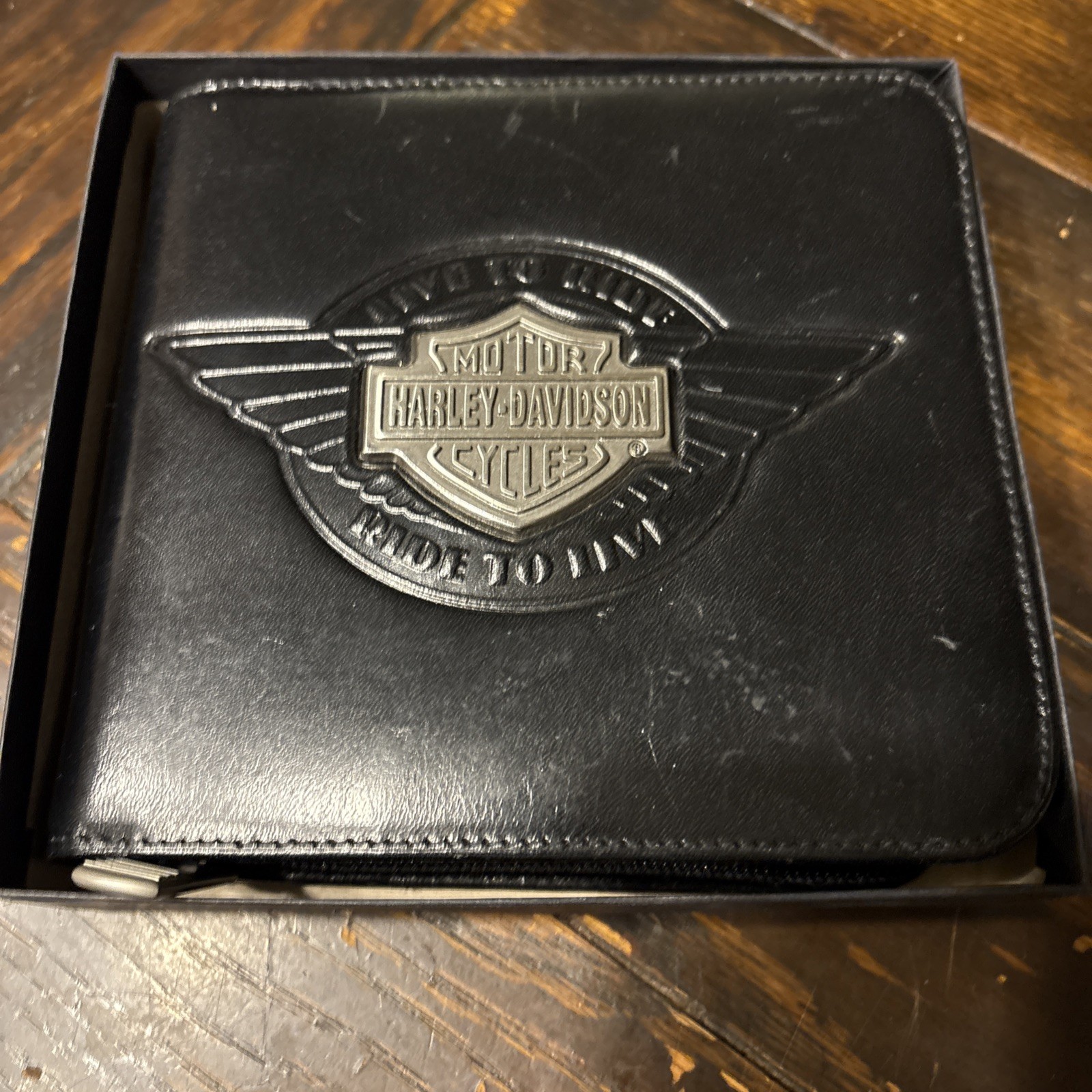 Harley Davidson Cd Wallet 2000 Dated - image 2