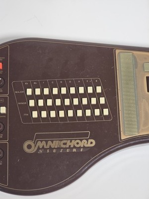 Suzuki Omnichord OM-27 Digital Synthesizer - Brown - Keyboard