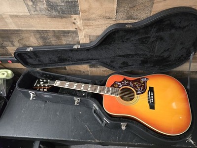 EPIPHONE Hummingbird PRO/FC  Strings Sunburst with Case.