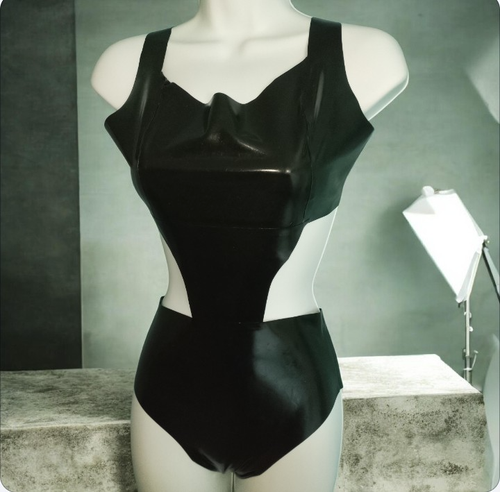 Body Love Life Latex Eliza en latex noir 0,4 mm taille M (10) - Photo 6/8