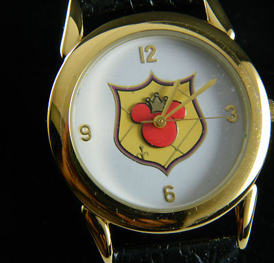 MICKEY MOUSE DISNEY SHIELD WATCH /GOLD TONE CASE AND NUMERAL  display picture 3