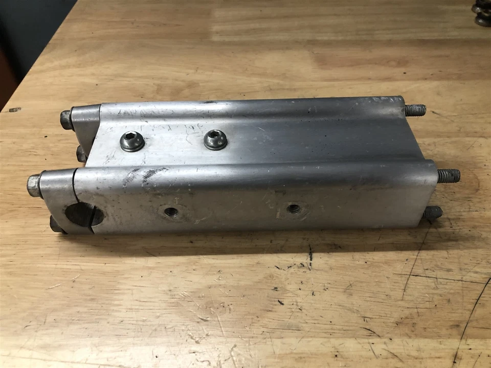 Yamaha Phazer FX Venture GT 07-13 14 15 16 17 18 OEM Handlebar Bar Riser 7.25" - Imagem 2 de 3