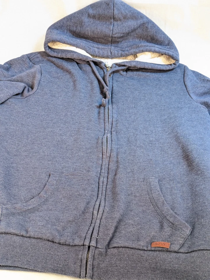 Suéter pesado Roxy para mujer mediano azul forrado de piel sintética con cremallera sudadera con capucha Foto 2 de 4