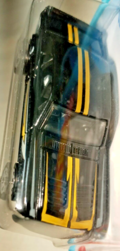 Hot Wheels '67 Ford Mustang Coupe GTC15 Muscle Mania Black/Yellow SP5 2/10 - Picture 6 of 9