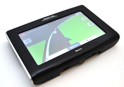 Magellan Maestro 4200 Portable GPS Navigator System 4.3''  US Canada PR Maps