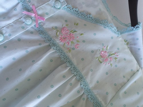 Vintage M&S Uk 12 -14,Polycotton Nightdress, Aqua,Pretty Embroided, Lace Detail - Picture 4 of 7