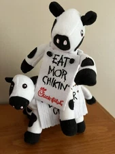 2017 Chick Fil A Cow Eat Mor Chik'n 5” Small Plush Stuffed Animal Lot Of 2
