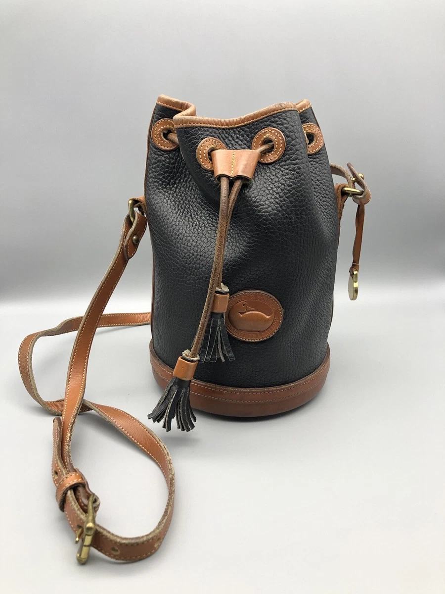 Vintage Classic Black and Tan Dooney and Bourke Crossbody 