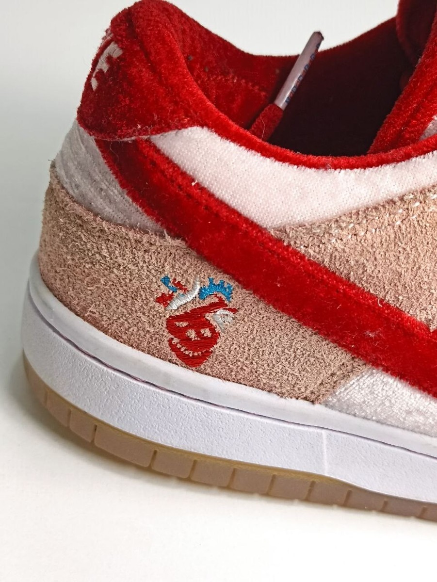 Level A - Nike Dunk Low SB x StrangeLove Valentines Day Level A - Nike Dunk Low SB x StrangeLove Valentines Day