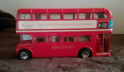 hamleys bus