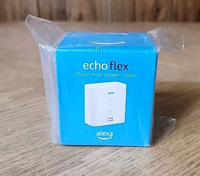 Amazon Echo Flex Plug-in Smart Speaker + Alexa NEW