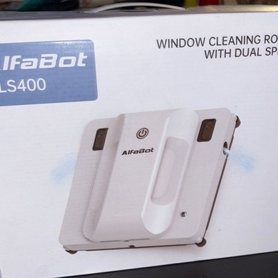 Wet/Dry Window / Glass Cleaning Robot with Dual Water Spray and Remote Control