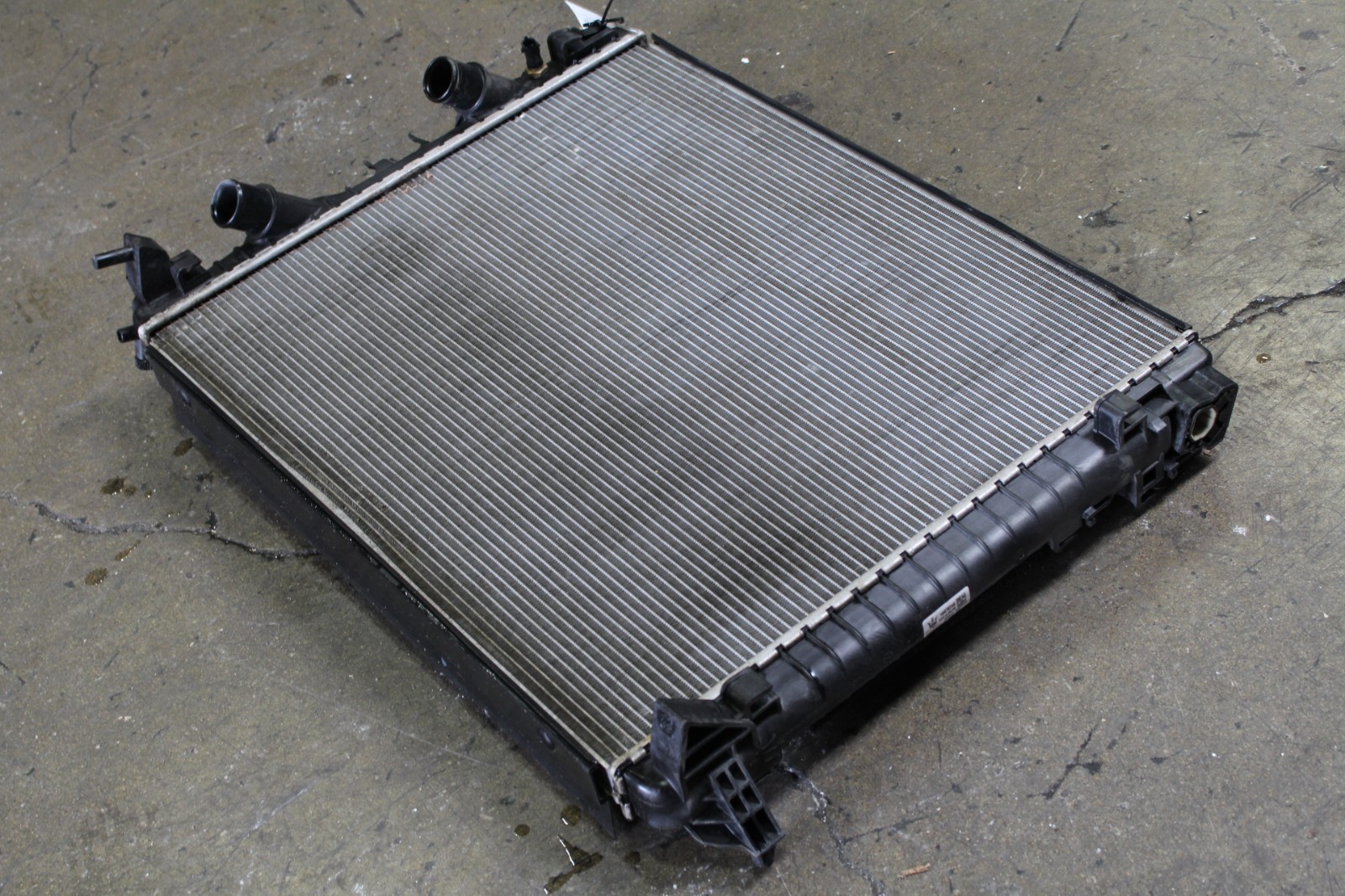 Maserati Ghibli, Radiator, Broken Mount, Used, P/N 670038340