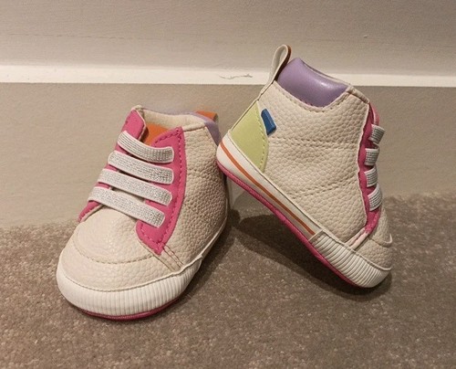 3-6 Baby Boots Soft Sole Colouring Booties Sweet Cute - Picture 5 of 10