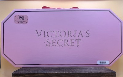 Victoria s Secret Fragrance Set NIB Bombshell Tease Very Sexy Bare Heavenly  Set