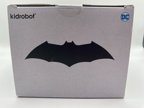DC Dunny Batman Classic Vinyl Figure Kidrobot Brand New 5" - Picture 5 of 6