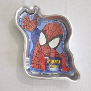 Vintage Wilton Cake Pan 2004 Spider-Man Marvel Aluminum Pls Read Description 