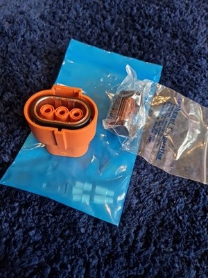 Amphenol ELP3A03 3 Pin Stecker.  C10-737486-3AS3