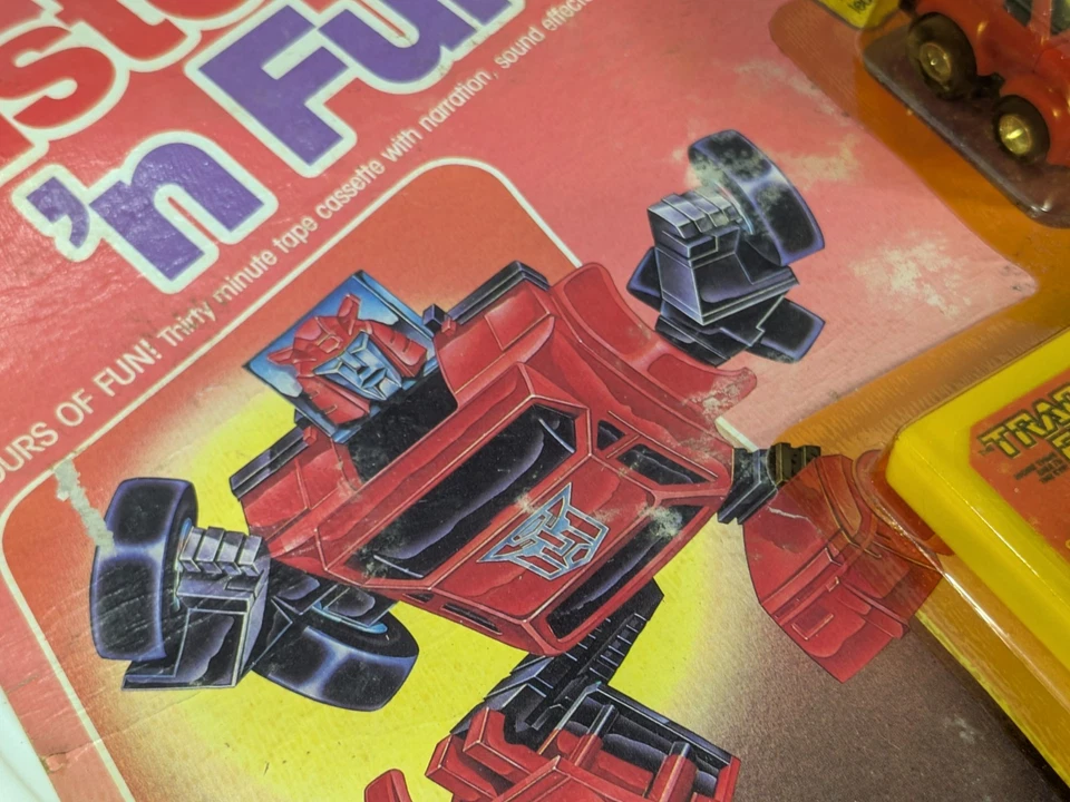 Transformers G1 CLIFFJUMPER 1985 Listen N Fun MOSC Sealed Pre-rub - Image 3 of 4
