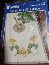 New Vintage Bucilla Special Edition Stamped Dresser Scarf Sunflowers 64272