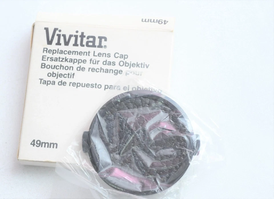 Vivitar 49mm Front Lens Cap - Image 2 of 2