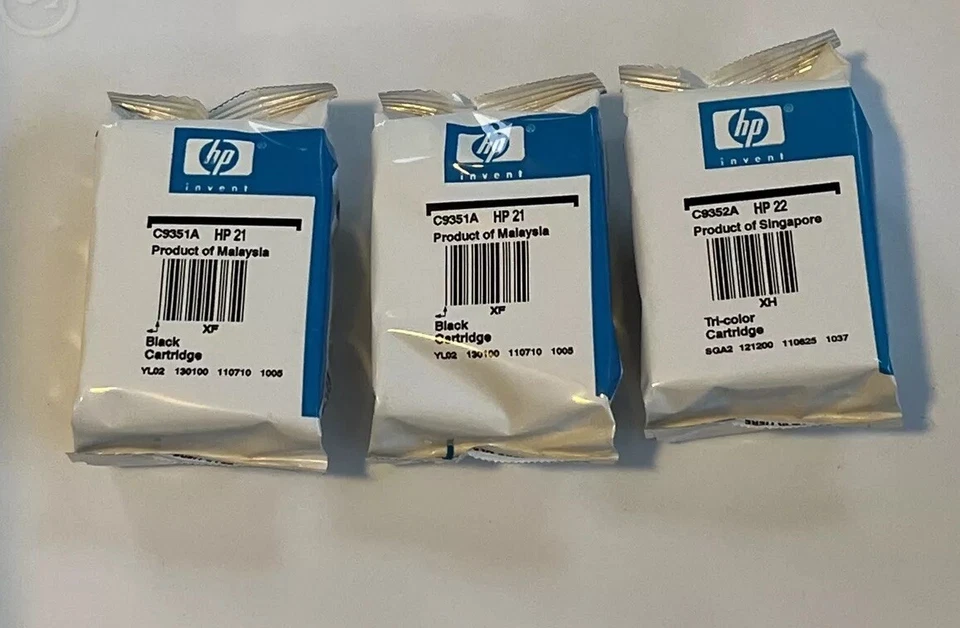 HP 21 & 22 Ink Cartridge Combo Value Pack (2) 21 Black & (1) 22 Tri Color 2/2013 - Image 3 of 4