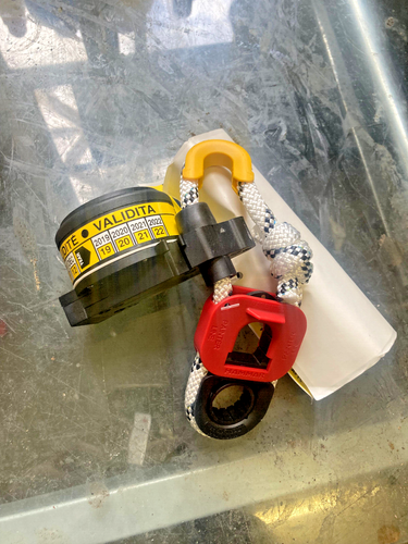 Hammar H20R Hydrostatic Release Unit For Liferafts (past expiry date) - Picture 5 of 12