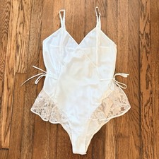 Victoria's Secret Vtg Gold Label Satin Cream Teddy Sz M Ivory Lace Ruffle Bridal