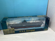 1/700 GETRIEBE MILITARY CLASSICS U.S.S. INTREPID AIRCRAFT CARRIER CO9