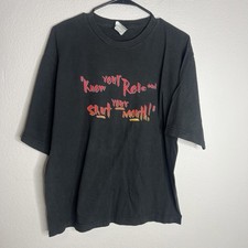 WWE T Shirt The Rock Men  s XL Graphic Tee Know Your Role WWF Bull READ Vintage
