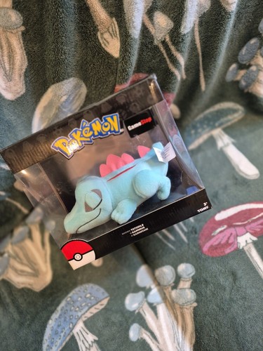 Gamestop Tomy Legacy 2018 Sleeping Totodile Pokémon Originalverpackt