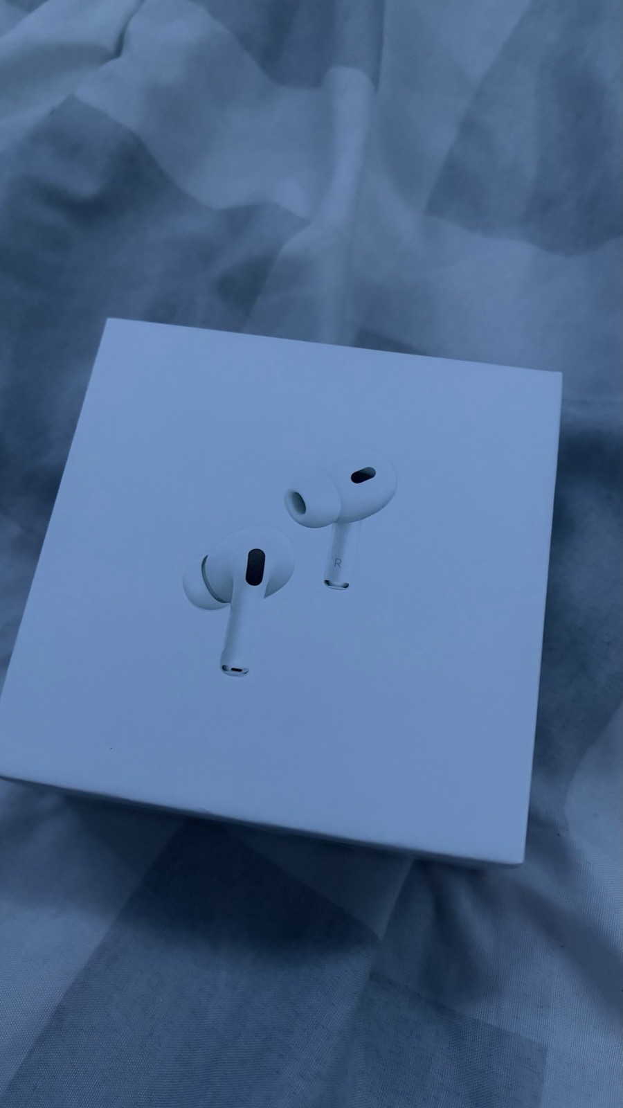 Apple AirPods Pro Gen 2 Bluetooth Ear Speaker White with Charging Case