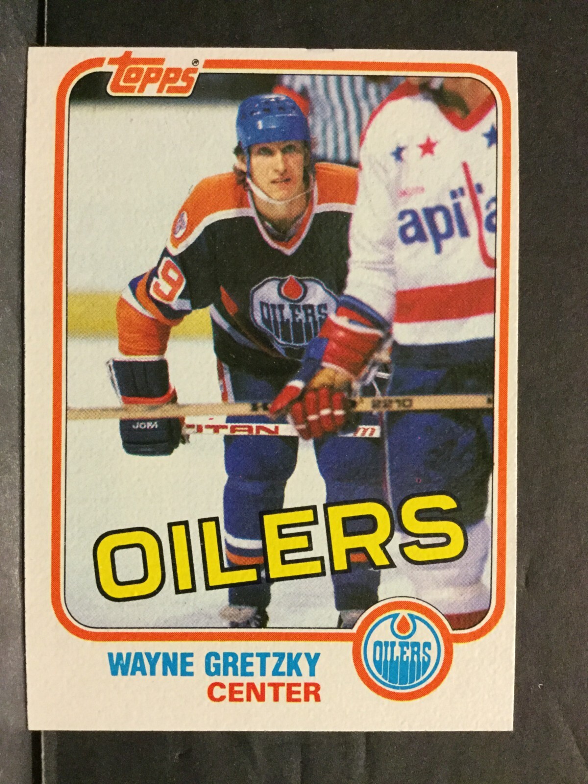 1981-82 Topps Hockey #16 Wayne Gretzky Edmonton Oilers Card EXMT Sku164BQ