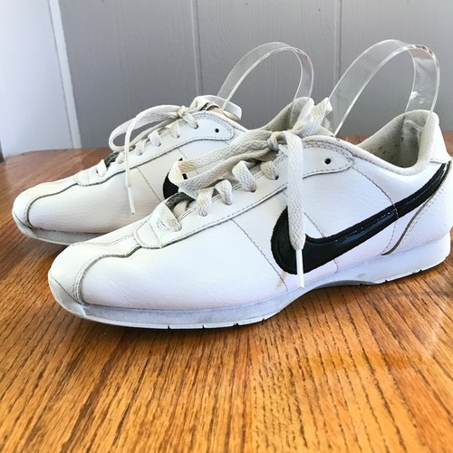 Nike de mujer resistencia Athletic porristas zapatos talla 8.5 Blanco Con  Cordones Zapatillas | eBay