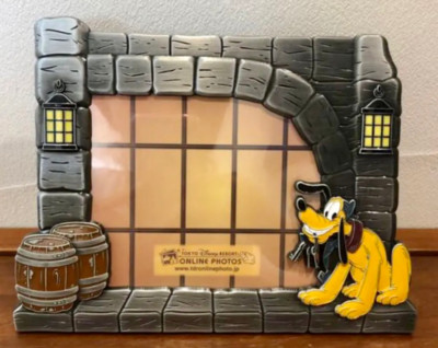 Disneyland Pirates of the Caribbean Photo Frame Pluto with Jail