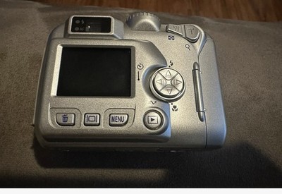 Nikon Coolpix E-2100 Digital Camera. Tested!
