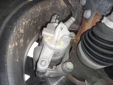 BREMSSATTEL VORN RECHTS / 2548356 FÜR DACIA SANDERO III
