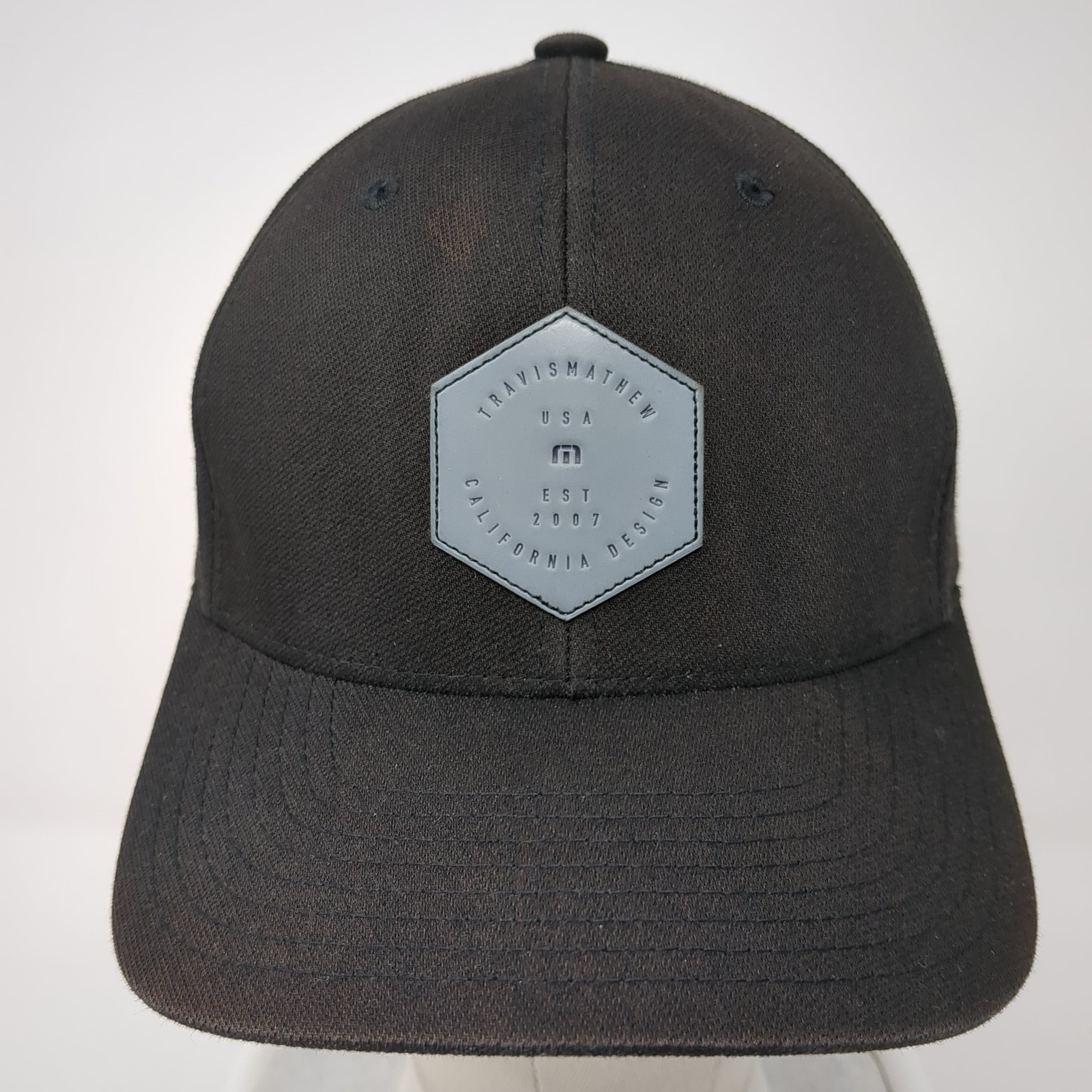 Travis Mathew Patch Fitted Hat Black Medium Flexf… - image 2